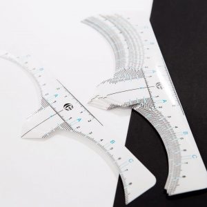 Lineal für Augenbrauen